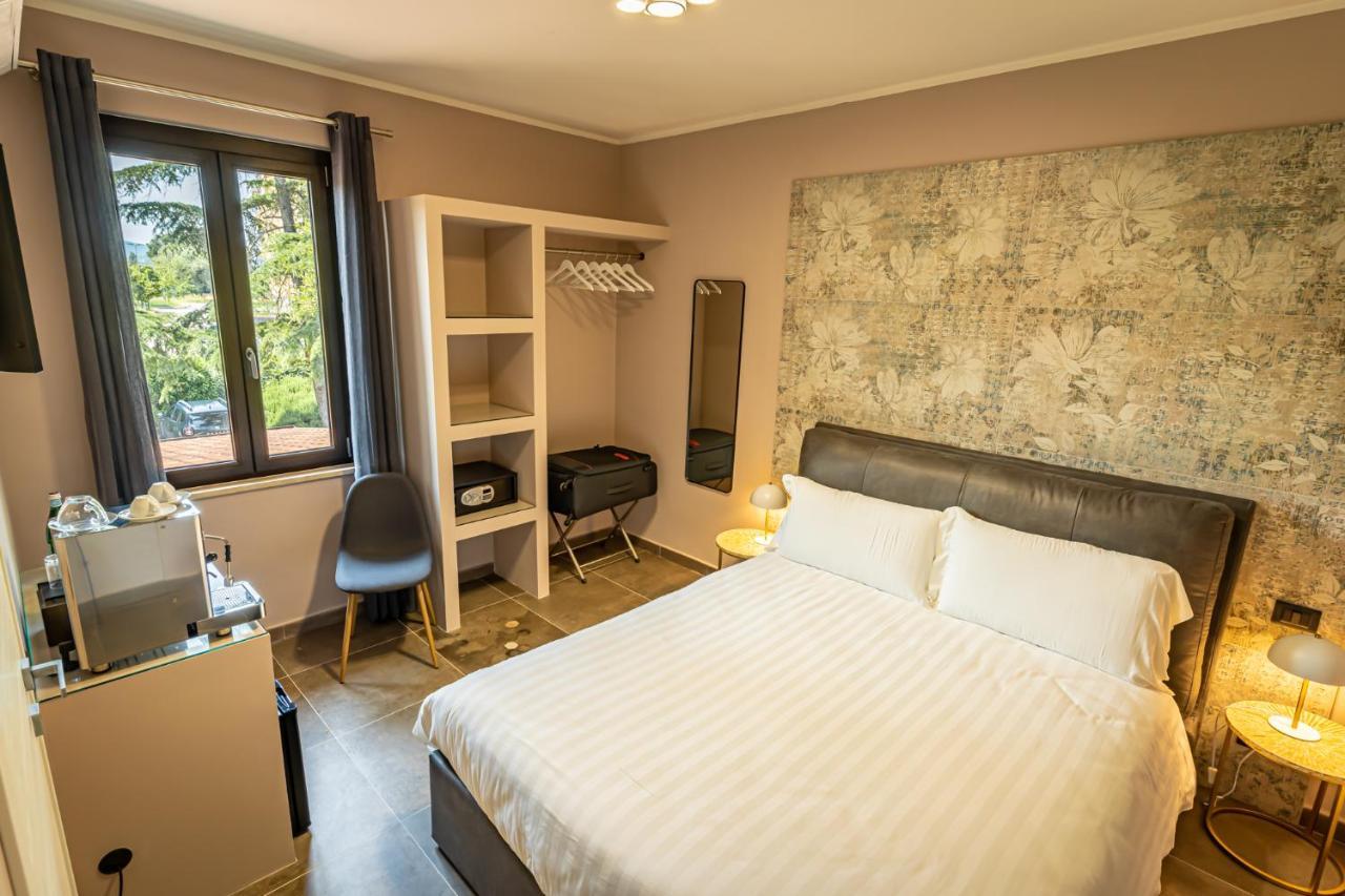 Casa Corsetti - Locanda E Ristorante Magione Bagian luar foto