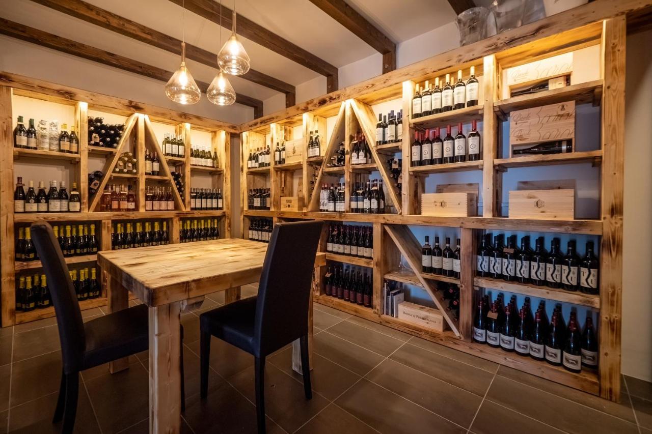 Casa Corsetti - Locanda E Ristorante Magione Bagian luar foto